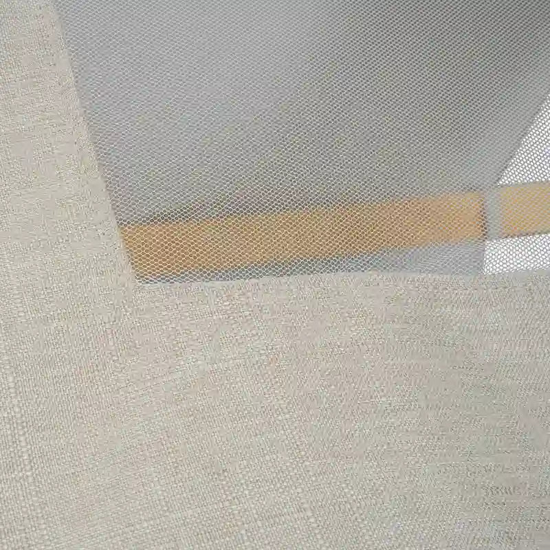 Hochbett aus Holz in Doppelbettgröße mit hausförmigem Rahmen und Zelt