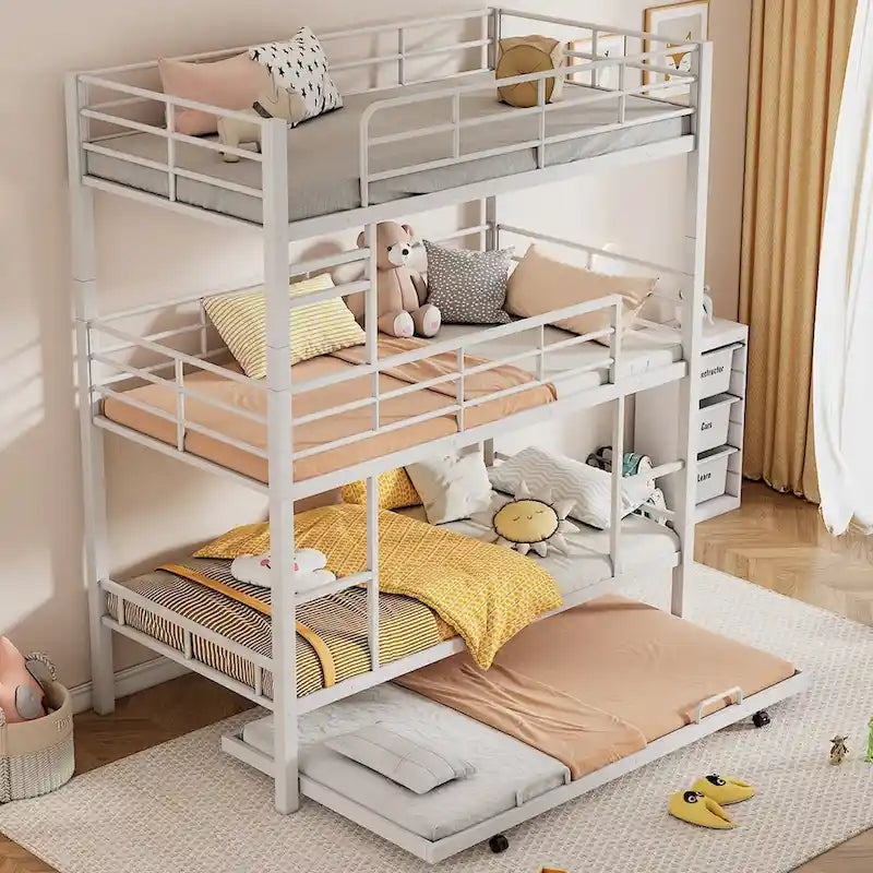 Letto a castello triplo in metallo a una piazza con letto estraibile